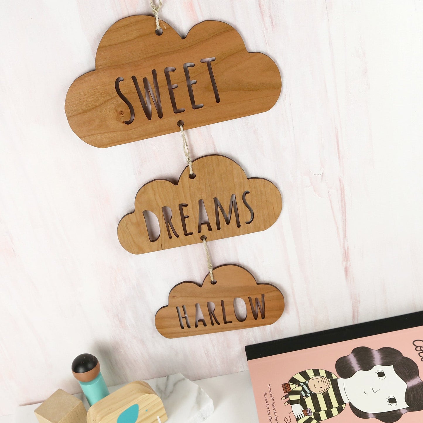 Room sign decoration personalised with childs name
